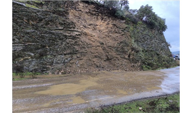 İzmir'de Altyapı Çalışmalarına Hızla Müdahale Ediliyor